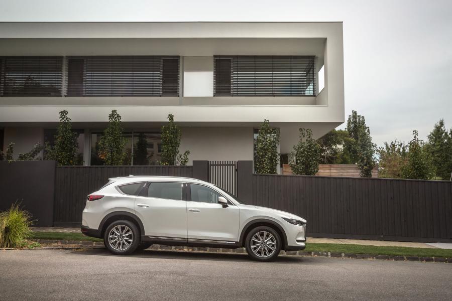 Mazda CX-8 2018 года  (AU) (фото 3 из 39)